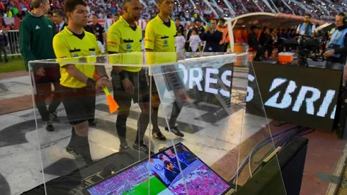En la previa del River-Boca, desde Conmebol señalan que "nadie debe esperar error cero con el VAR"
