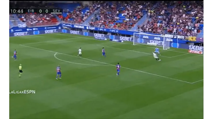 Llegó el primer gol oficial de Lucas Ocampos con la camiseta del Sevilla