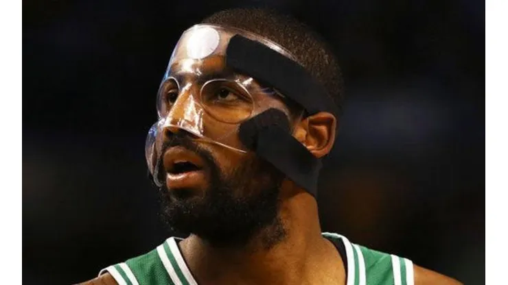 Ni debutó y ya se rompió: Kyrie Irving se fracturó la cara entrenando con los Nets