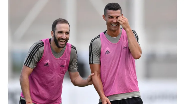 A Higuaín le preguntaron 'cómo es Cristiano en la intimidad' y él tiró: "Vení a Turín y fijate"