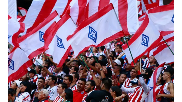 Chivas dio el ejemplo y evitó insultos en el Akron