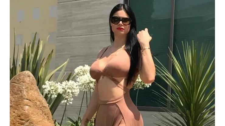 Con una foto caliente, Paola Salcedo anunció que tendrá un hijo junto a Vikonis