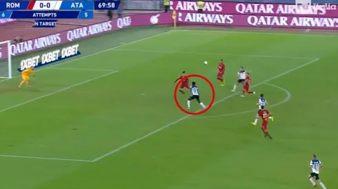 Todo de zurda: Duvan Zapata controló y le rompió el arco a la Roma para el 1 a 0 de Atalanta