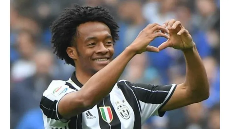 Cuadrado le demostró a Sarri que no solo sabe atacar y el entrenador lo llenó de elogios