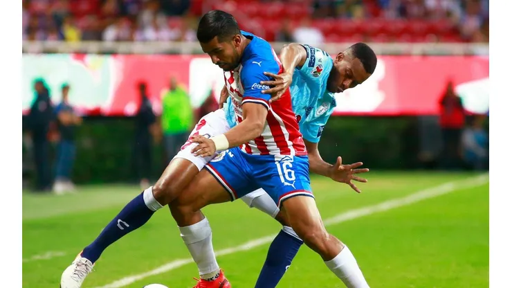 Peor no puede llegar al Clásico Nacional: Pachuca se lo dio vuelta a Chivas y tiembla Boy