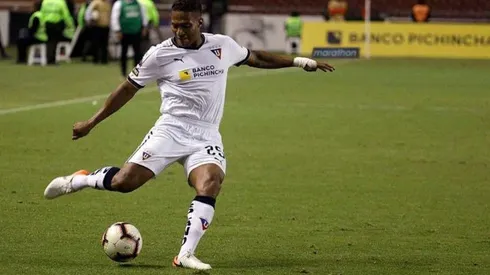 Antonio Valencia en Liga de Quito.
