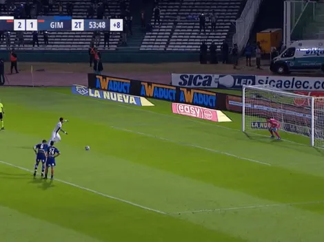 Uno sí, otro no: Dayro Moreno marcó el primer penal pero falló el segundo