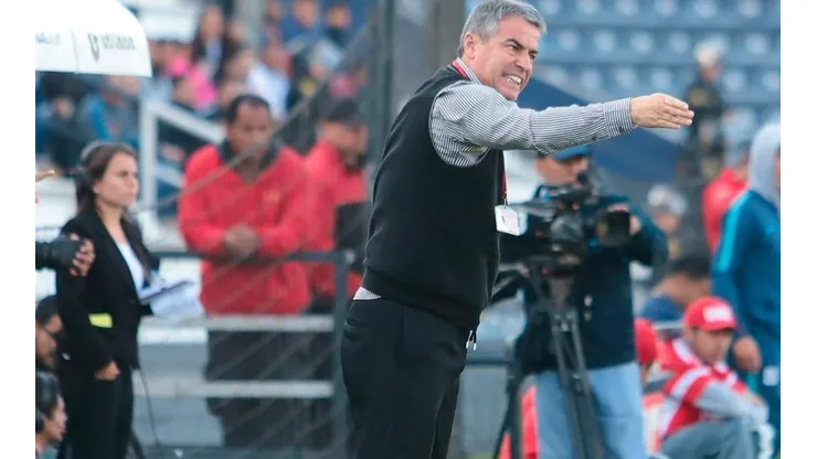Bengoechea dirigió también al Peñarol de Uruguay.