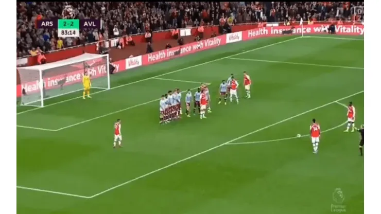 Arsenal lo dio vuelta con uno menos gracias a esta pincelada de Aubameyang