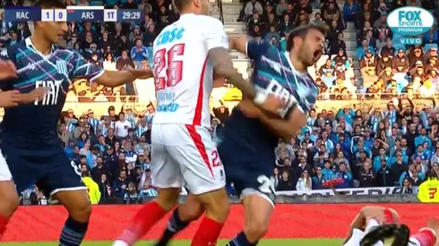 La agresión de Sbuttoni a Cvitanich.