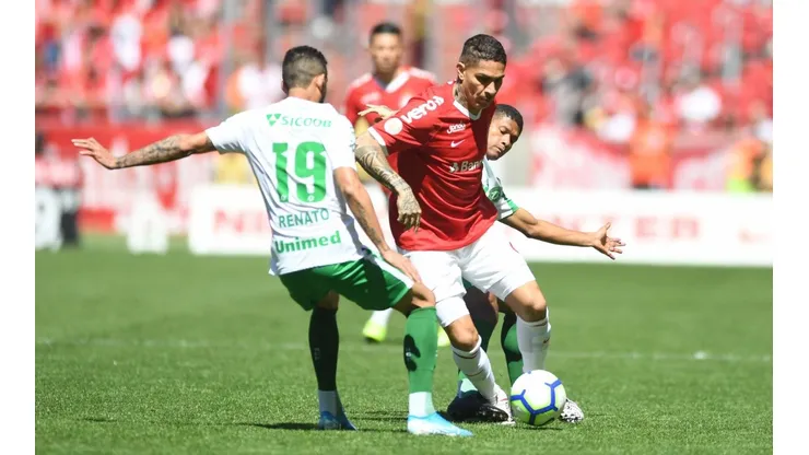 Guerrero estuvo suspendido 6 meses y luego 8 más en sus clubes.