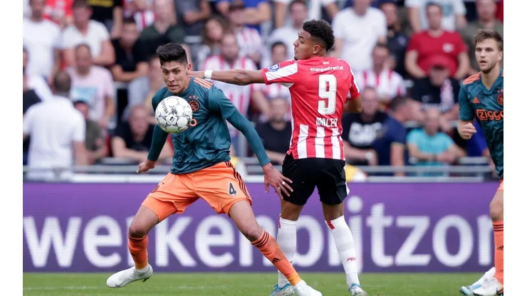Con Edson Álvarez de titular, Ajax empató en el clásico con PSV