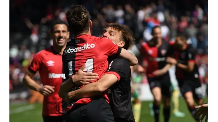 Hubo fiesta en Rosario: Newell's pasó por encima a Aldosivi y escala en los promedios