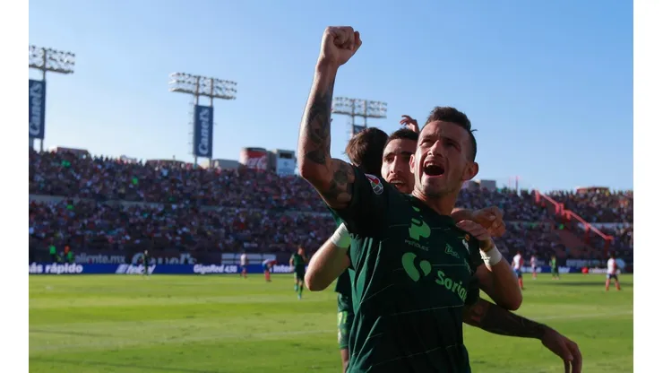 Saluden al líder: Santos Laguna ganó un partidazo y se subió a lo más alto de la tabla