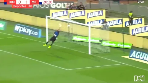 Así colgó Juan David Pérez a David González para el primer gol de Millonarios.