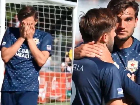 Anotó después de la muerte de su padre y el diálogo con su compañero le da la vuelta al mundo