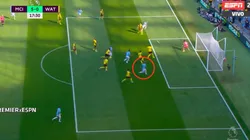 Foto de Nicolás Otamendi por convertir el gol.