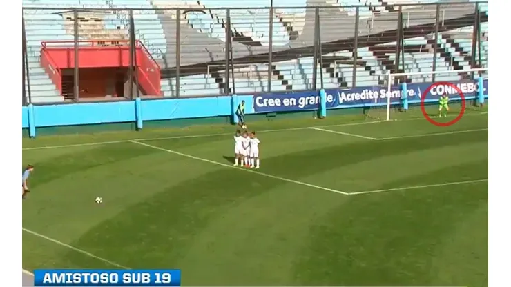 ¡Nooo! La arquera de la Selección Argentina Sub 19 calculó mal y se comió un gol insólito