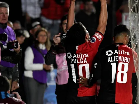 Explotó Santa Fe: el Pulga Rodríguez dio vuelta el partido y Colón va victorioso a Brasil