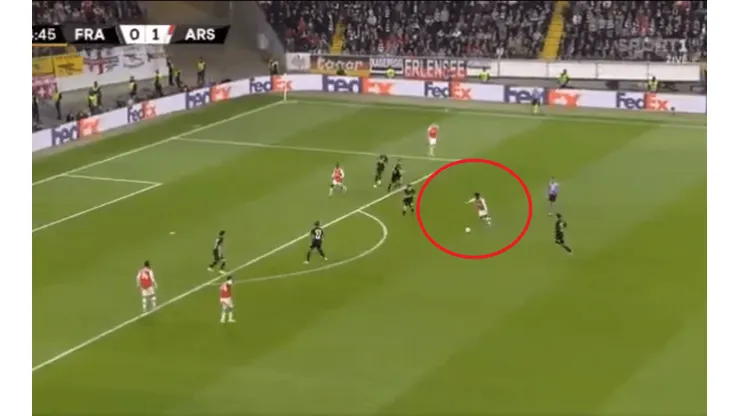 18 años y su primer gol fue un zurdazo con Arsenal por la Europa League: Bukayo Saka