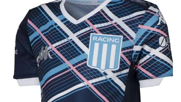 ¿La más linda o la más fea del mundo? Racing presentó su nueva camiseta
