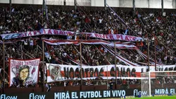 Así llegaba la barra disidente de River caminando a la cancha de Lanús
