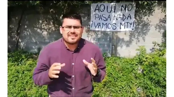 Manta de apoyo para Monterrey en El Barrial