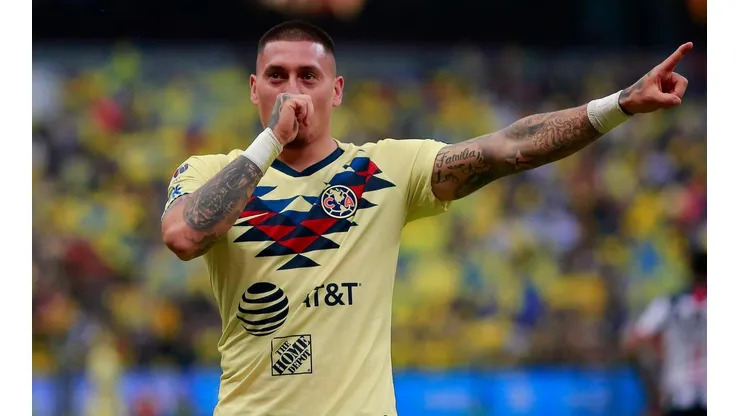 Francotirador de Récord: Nicolás Castillo aprovechó para someterse a otra operación