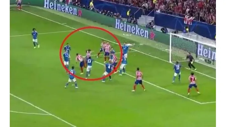 Héctor Herrera debutó en Atlético y, de cabeza, le dio la igualdad sobre el final