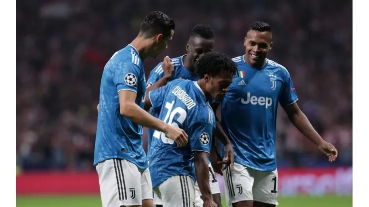 Juan Guillermo Cuadrado festeja su gol en la Champions League.