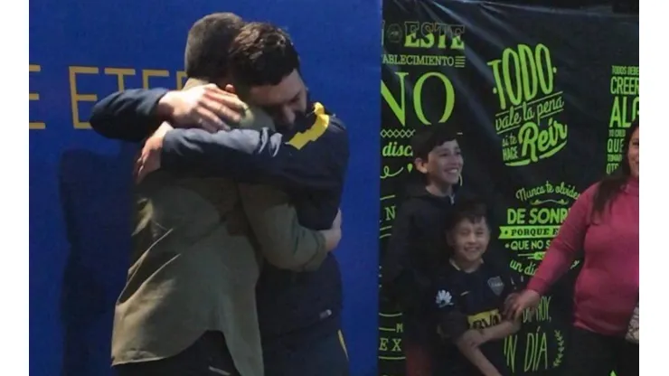 El gesto de Riquelme con los hinchas que fueron a ver la presentación de su partido despedida