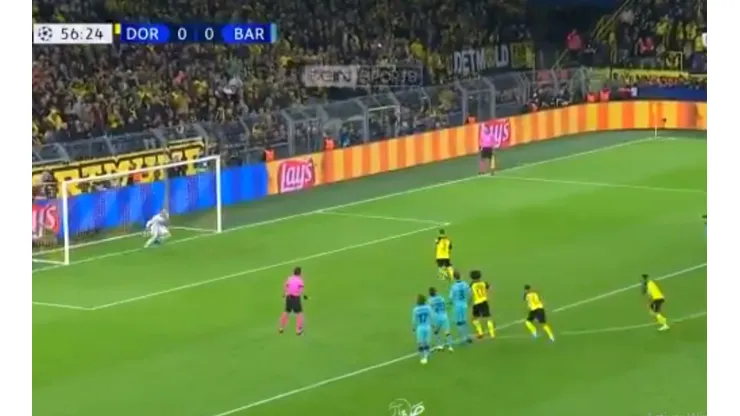 Reus tuvo el 1-0 de penal, pero ter Stegen demostró ser el mejor arquero del mundo