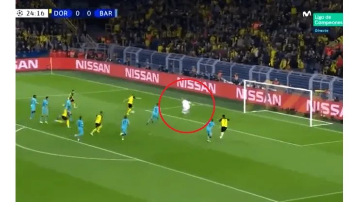 Para que vea Neuer: ter Stegen le salió rápido a Reus y ganó un difícil mano a mano