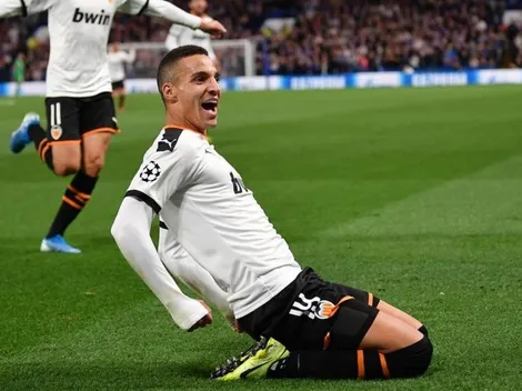 Valencia dio el golpe y se quedó con el triunfo ante Chelsea en Inglaterra