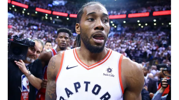 Kawhi Leonard solo sigue a un jugador de la NBA, y este explicó el por qué