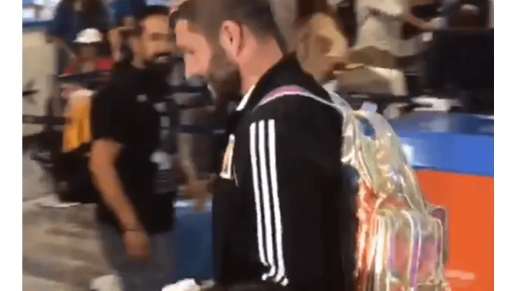 La burla de Guzmán a Gignac por la mochila que lució el delantero