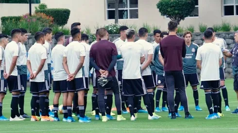 La Selección de México inició el microciclo con caras nuevas