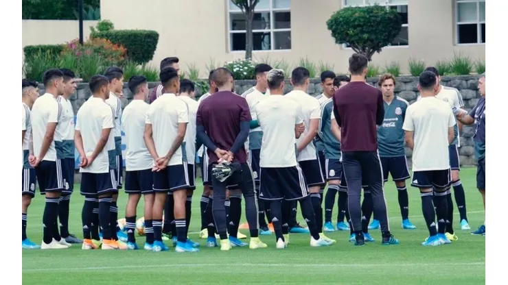La Selección de México inició el microciclo con caras nuevas