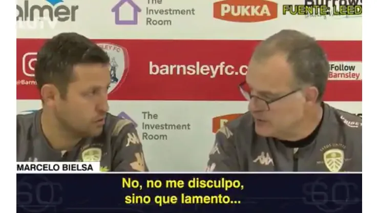 Es viral: el "reto" de Bielsa a su traductor en plena conferencia de prensa