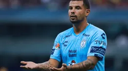 Insólito blopper de Edwin Cardona: marcó gol, pero casi se lesiona en la celebración