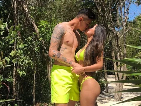 La pareja de Raúl Gudiño se retrató en el Estadio Akron