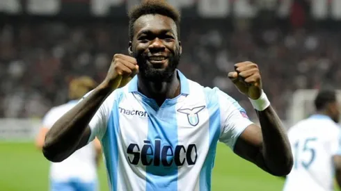 Felipe Caicedo festejando un gol en Lazio.