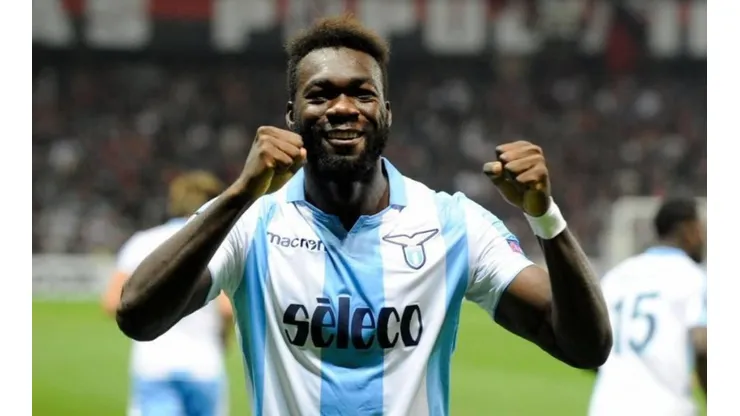 Felipe Caicedo festejando un gol en Lazio.