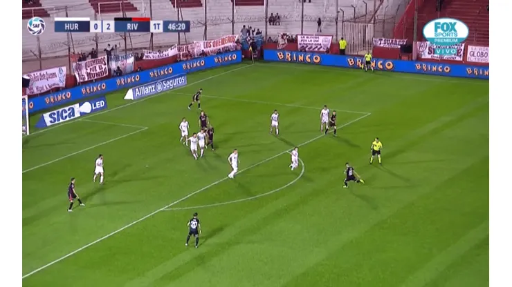 Exequiel Palacios controló y desde afuera clavó el golazo de la fecha