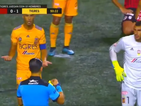 Patón Guzmán explotó contra el árbitro por el penal que le cobraron ante Tijuana