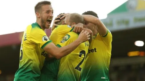 Norwich dio la sorpresa del día, le sacó el invicto al City y ayudó al Liverpool