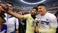 El regalo de Edson Álvarez para Oribe Peralta