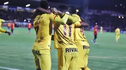 Barcelona SC visita a Delfín