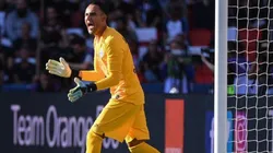 Keylor Navas en el arco de PSG.