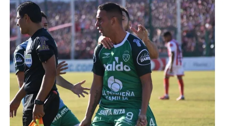 Sarmiento recibe a Villa Dálmine